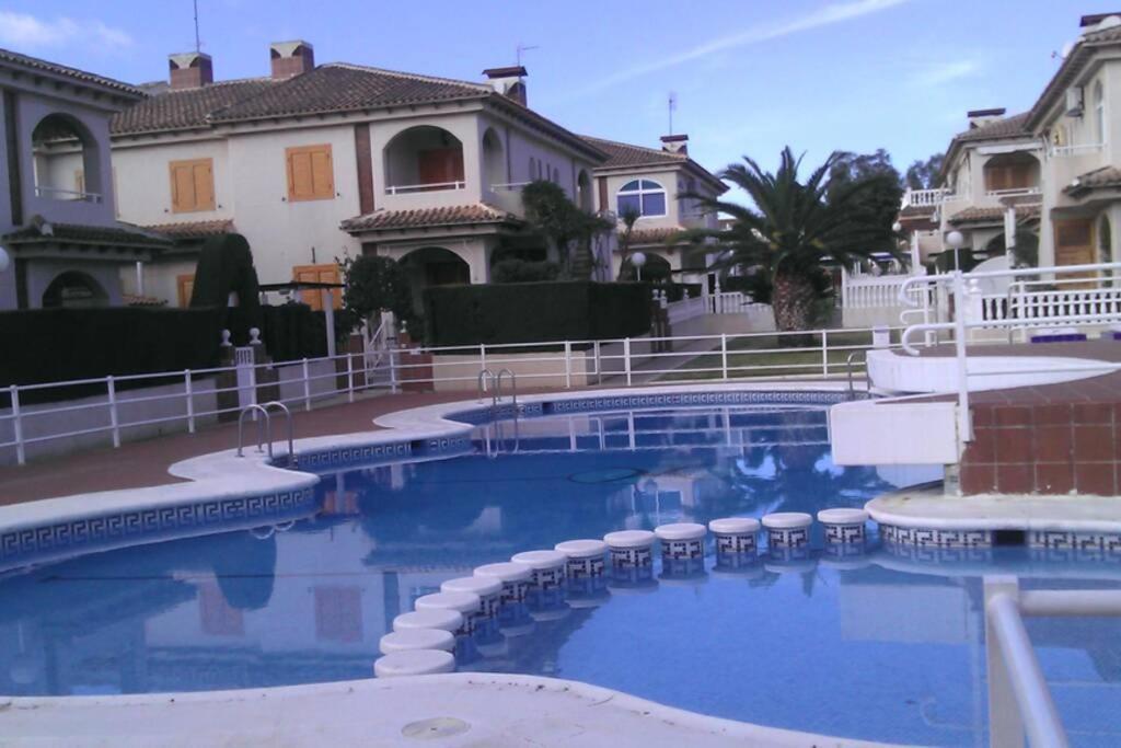 شقة La Casa De La Palmera تورّيفيِخا المظهر الخارجي الصورة